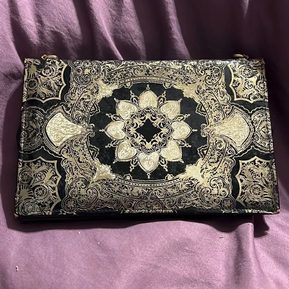Vintage Clutch/Crossbody